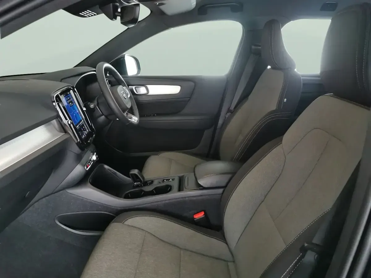 Used Volvo XC40 Core 2023 Black SUV