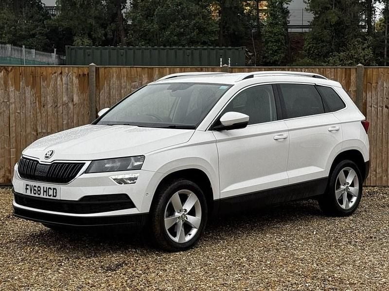 White Used 2018 Skoda Karoq SE SUV | £9,800 (Super price) - Image 1/4