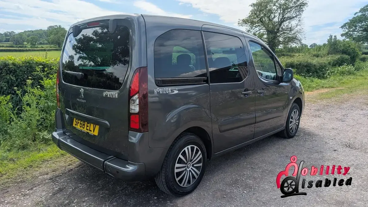Used Peugeot TePee 2018 Grey MPV