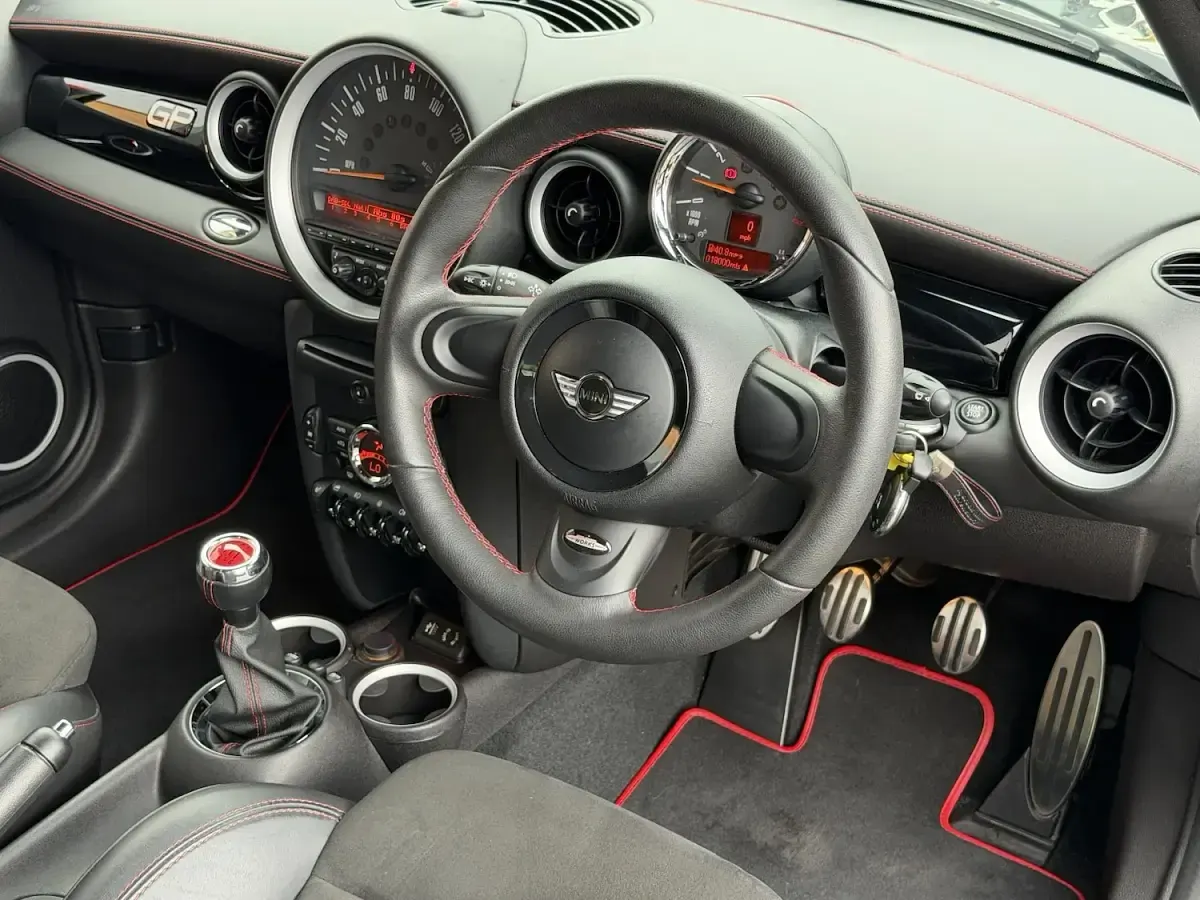 Used Mini John Cooper Works Hatch 218 HP (160 kW) 2013 Grey Hatchback