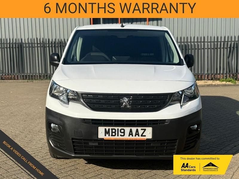 Used Peugeot Partner 131 HP (96 kW) 2019 White MPV