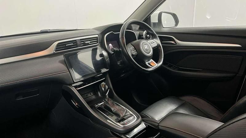 Image 2/4