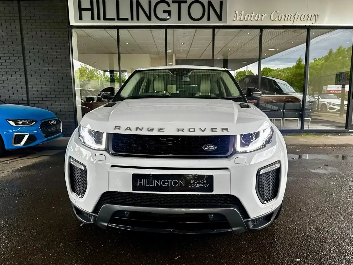 Used Land Rover Range Rover evoque HSE Dynamic 2017 White Estate
