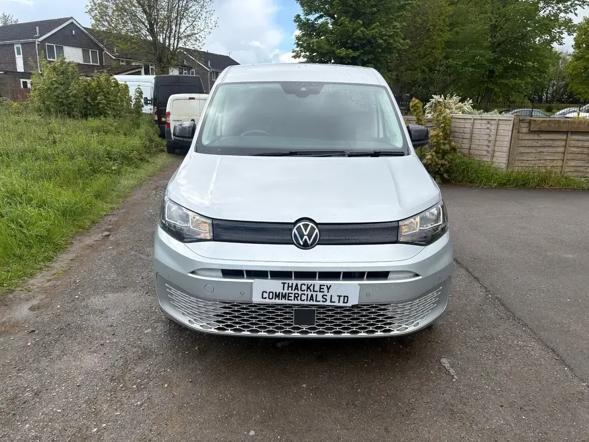 Used VW Caddy Pro 102 HP (75 kW) 2022 Silver MPV