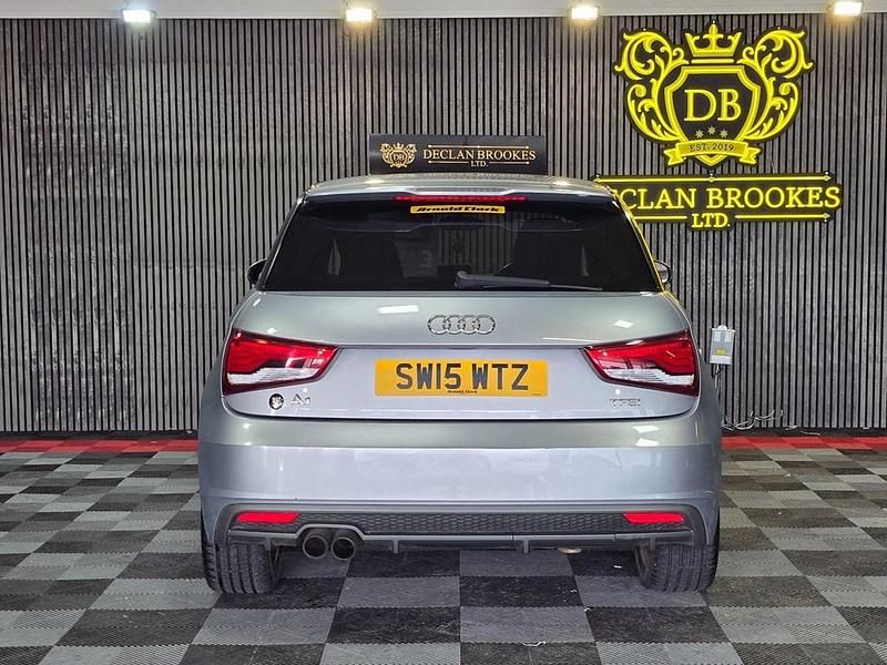Usado Audi A1 S-Line 2015 Prateado Citadino