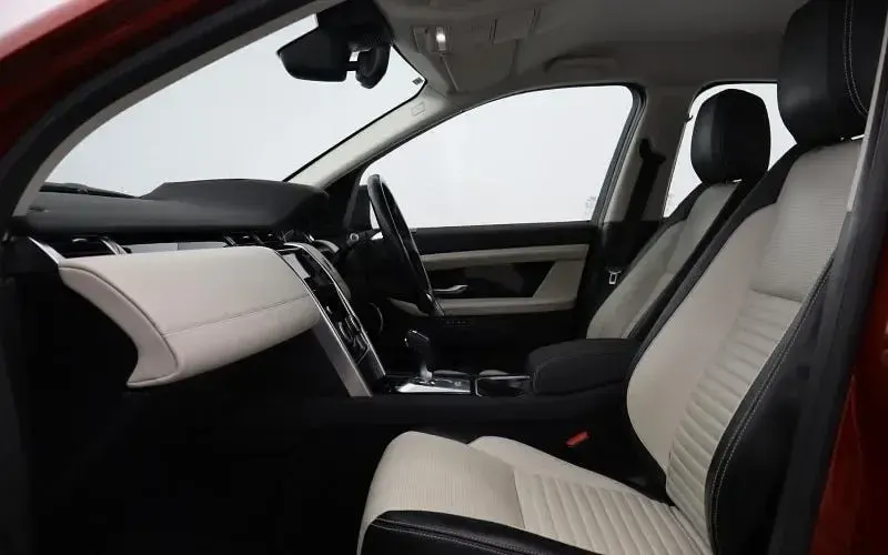 Used Land Rover Discovery 5 R-Dynamic 309 HP (227 kW) 2020 Red SUV