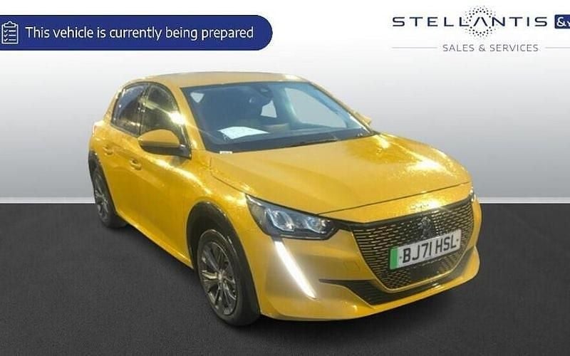 Used Peugeot e-208 Allure Premium 100 kW (136 HP) 2022 Hatchback