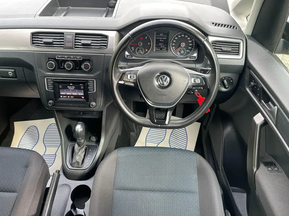 Used VW Caddy Maxi Life 2019 Mauve/purple MPV