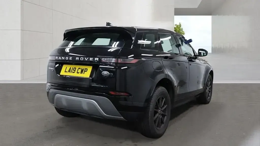 Begagnad Land Rover Range Rover evoque S 150 HK (110 kW) 2019 Svart SUV