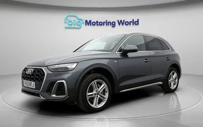 Used Audi Q5 S-Line 204 HP (150 kW) 2023 Grey SUV
