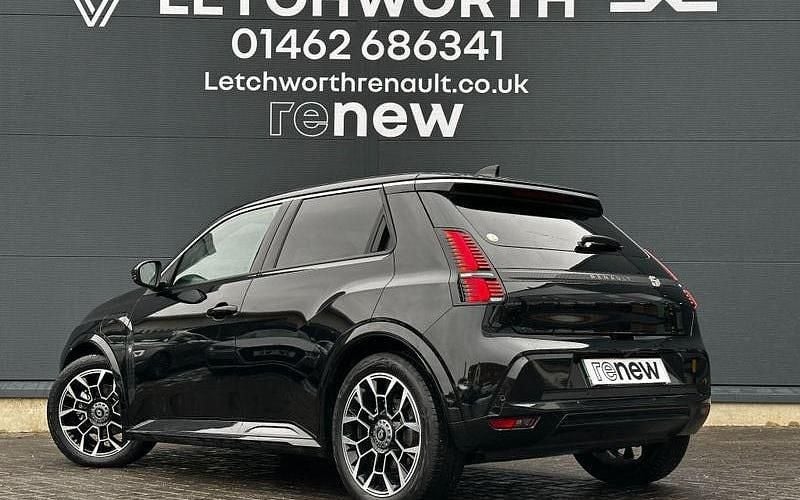 New Renault 5 E-Tech Komfort 110 kW (150 HP) 2025 Hatchback