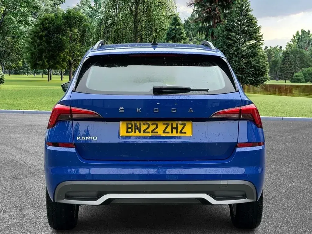 Used Skoda Kamiq SE 110 HP (80 kW) 2022 Blue SUV
