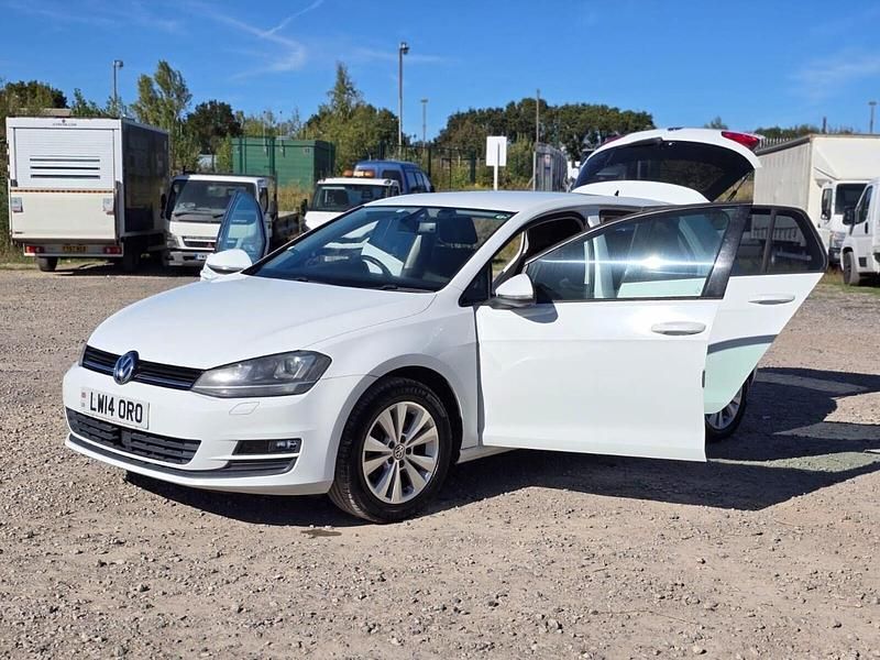 Used VW Golf VII S 105 HP (77 kW) 2014 White Hatchback