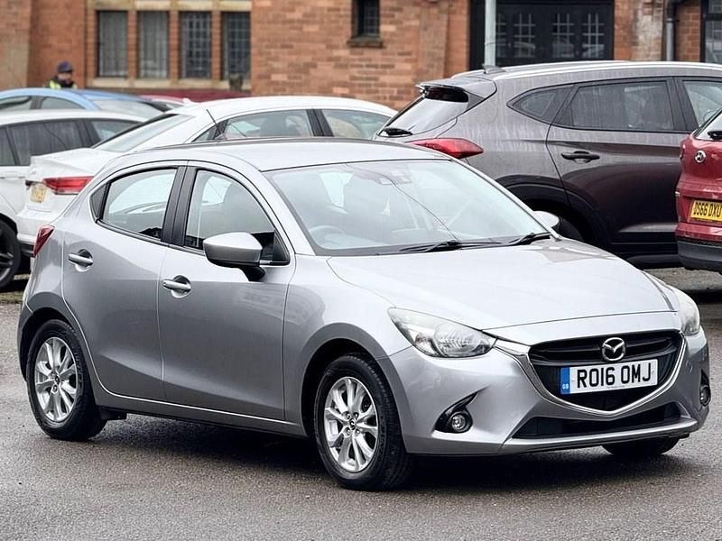 Used Mazda 2 90 HP (66 kW) 2016 Silver Hatchback