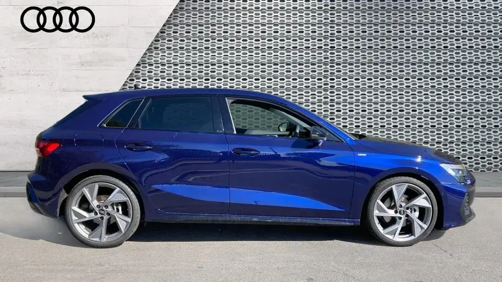 Used Audi A3 Black Edition 150 HP (110 kW) 2025 Blue