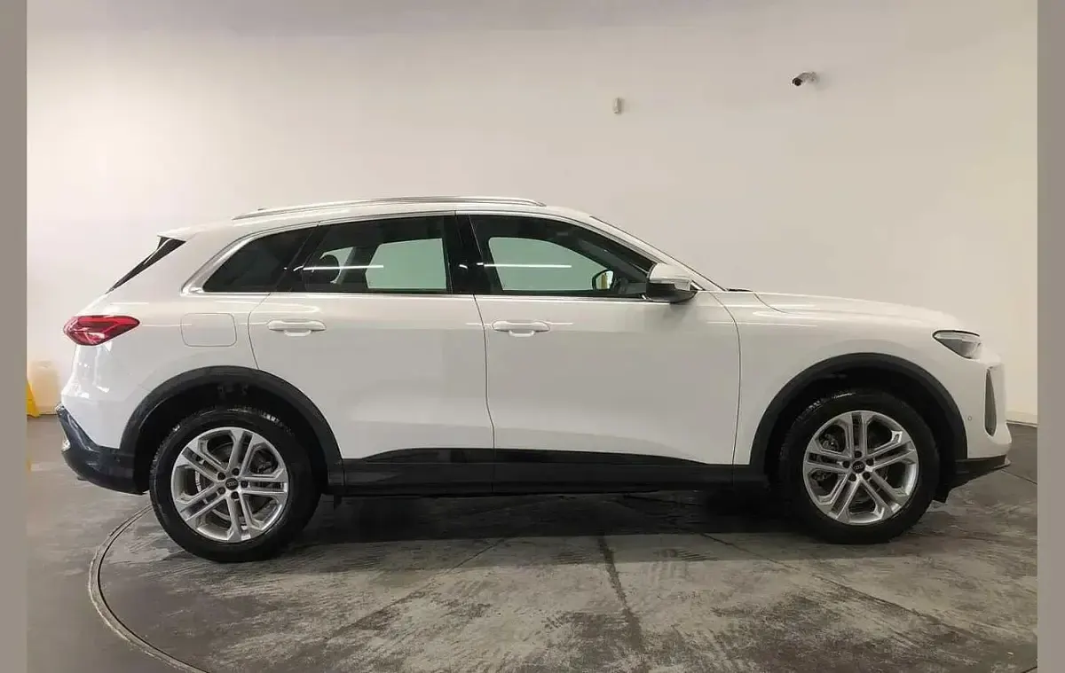 Used Audi Q5 Sport 200 HP (147 kW) 2026 White SUV