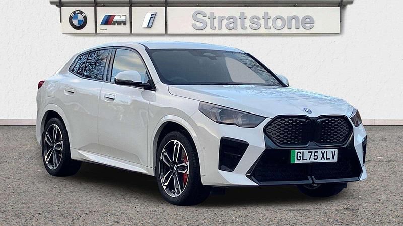 New BMW iX2 Luxury Line 147 kW (201 HP) 2025 White SUV