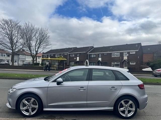 Begagnad Audi A3 Advanced 204 HK (150 kW) 2020 Sedan
