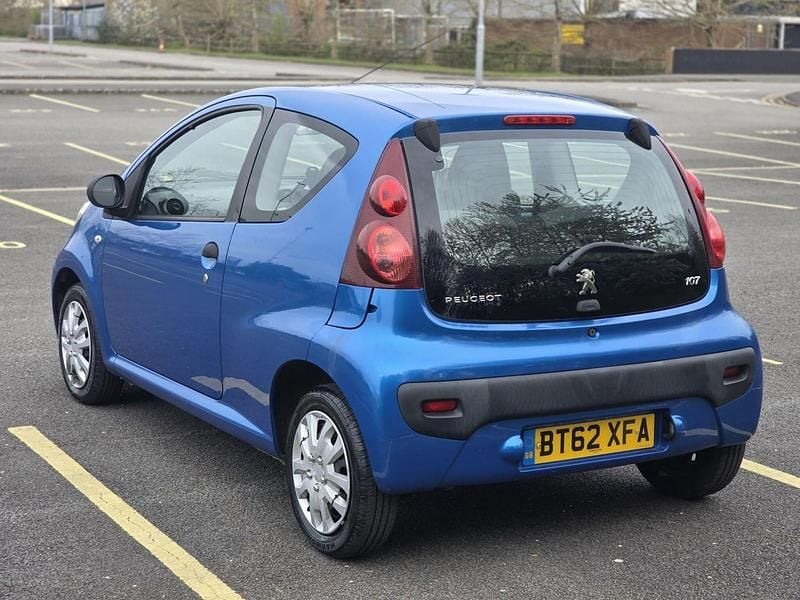 Used Peugeot 107 Access 68 HP (50 kW) 2012 Blue Hatchback