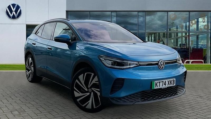 Blue Used 2025 VW ID.4 Pro SUV | £29,360 (Fair price) - Image 1/4