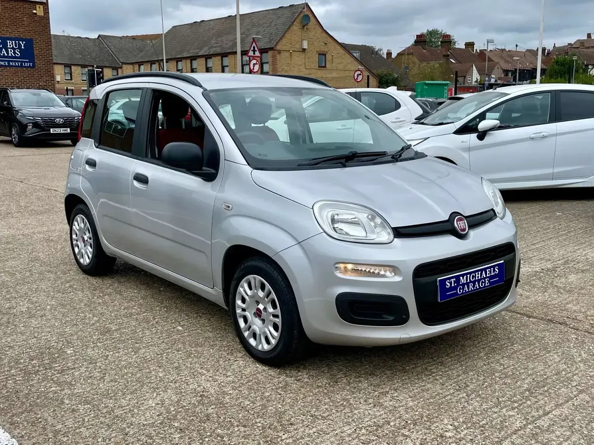 Used Fiat Panda Easy 69 HP (50 kW) 2017 Silver Hatchback
