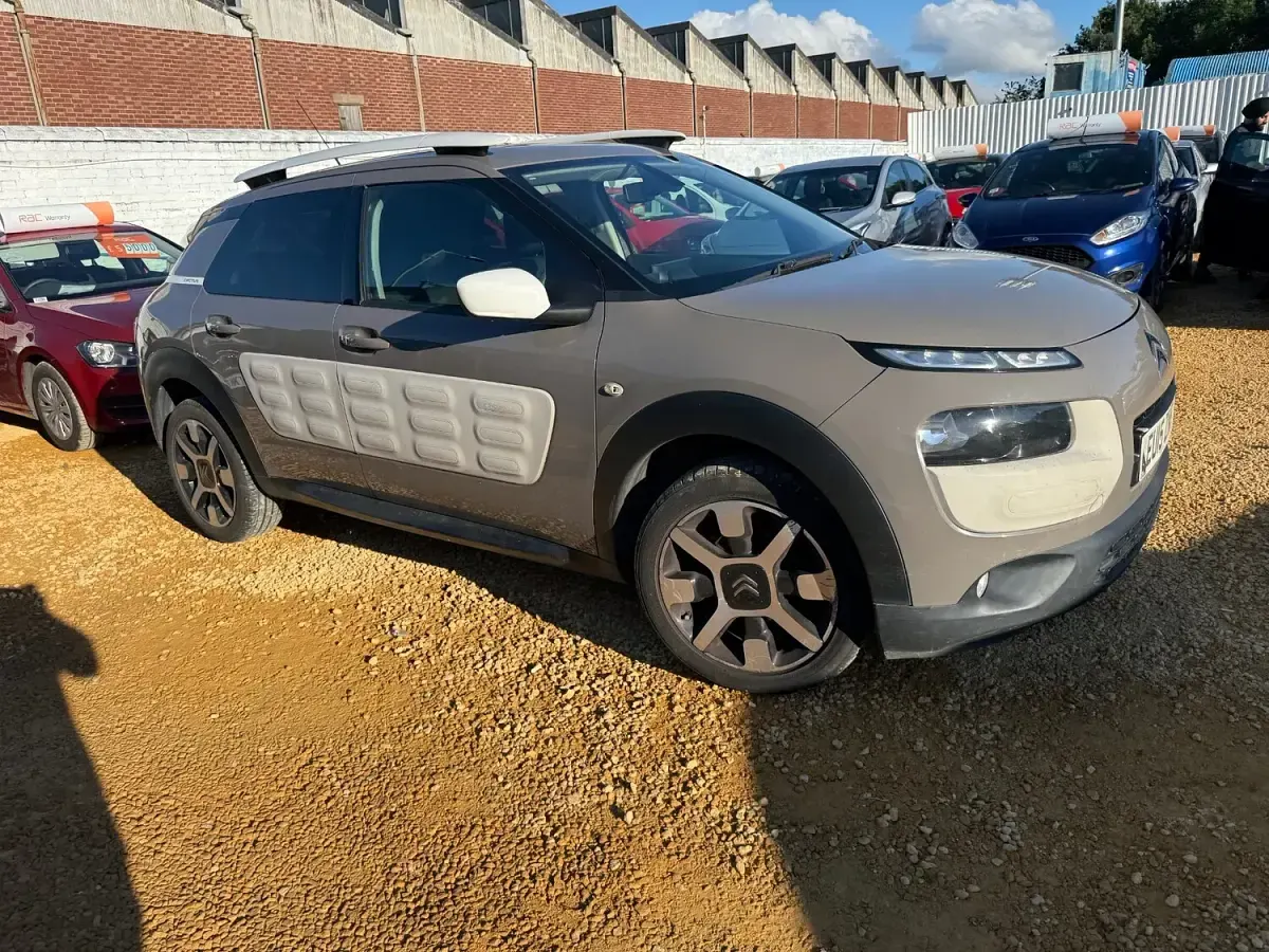 Used Citroën C4 Cactus Flair 82 HP (60 kW) 2015 Grey Hatchback