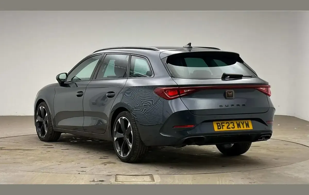 Used Cupra Leon 147 HP (108 kW) 2023 Grey Estate