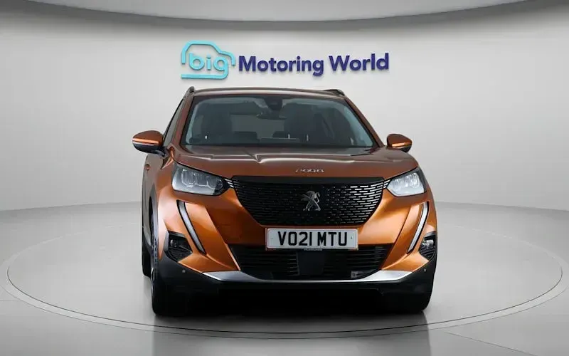Used Peugeot 2008 Allure Premium 131 HP (96 kW) 2021 Orange SUV