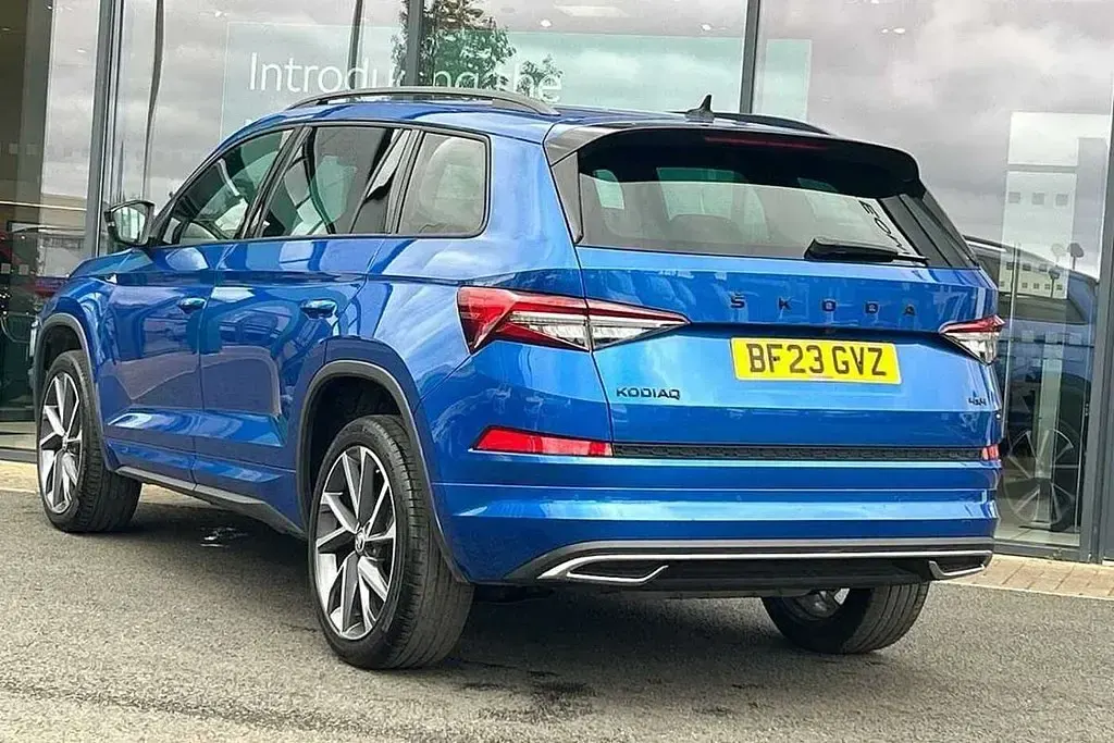 Used Skoda Kodiaq SportLine 187 HP (137 kW) 2023 Race blue metallic SUV
