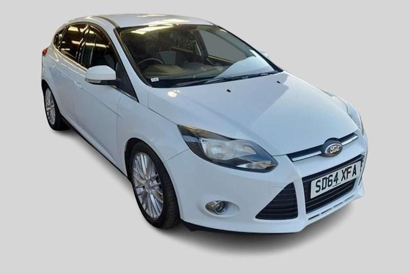Used Ford Focus Zetec 2014 White Hatchback