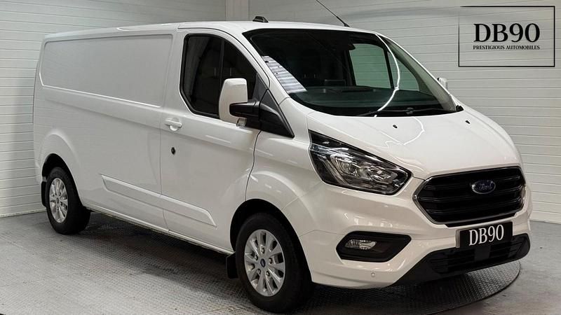 Used Ford Transit Custom Limited 130 HP (95 kW) 2023 White Van