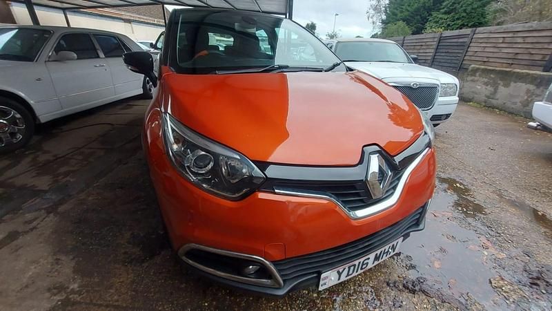 Orange Used 2016 Renault Captur Dynamique SUV | £4,290 (Super price) - Image 1/4
