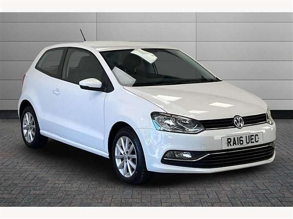 Pure white Used 2016 VW Polo SE Hatchback | £6,999 (Fair price) - Image 1/2