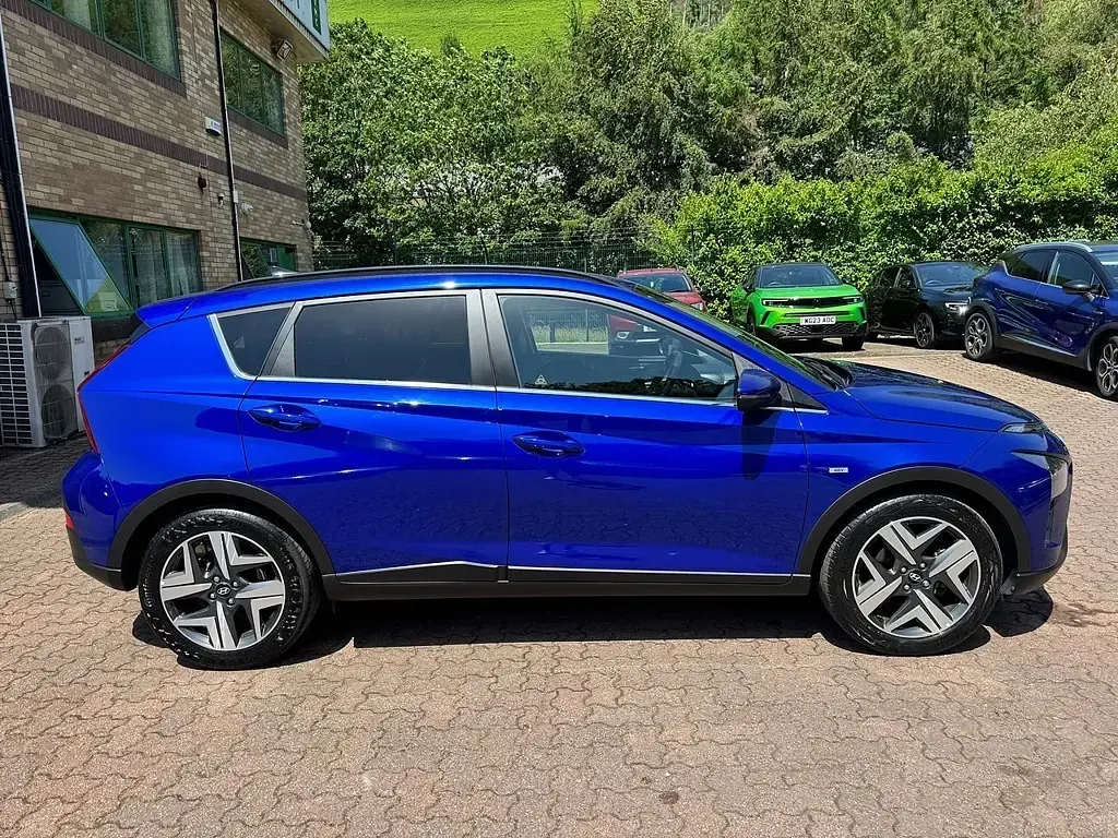 Used Hyundai Bayon Premium 2023 Blue SUV