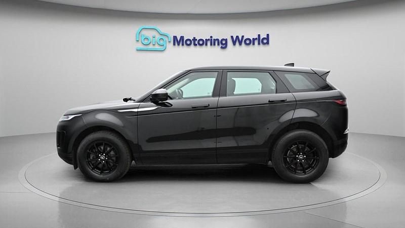 Used Land Rover Range Rover evoque S 163 HP (119 kW) 2022 Black SUV