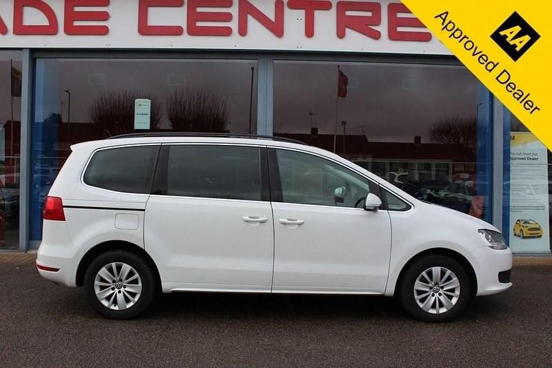 Used VW Sharan SE 140 HP (102 kW) 2016 White MPV