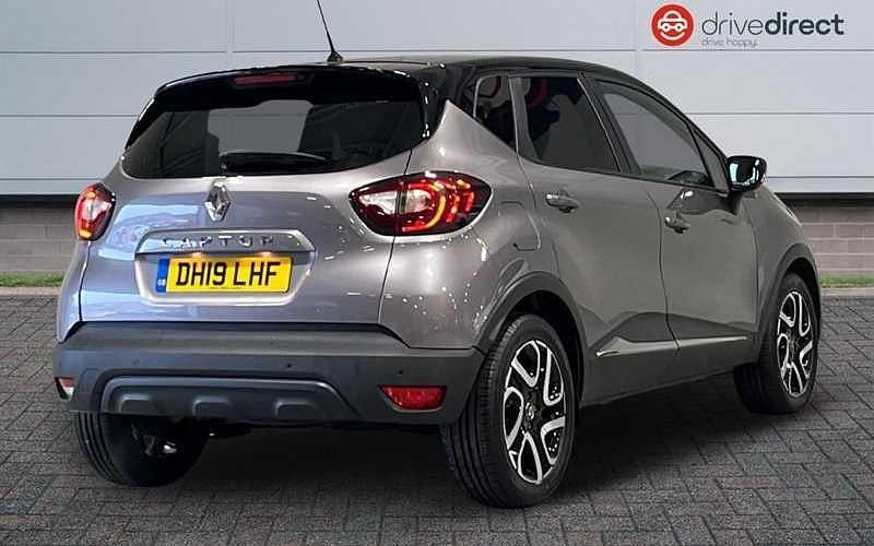 Used Renault Captur Iconic 90 HP (66 kW) 2019 Grey/black SUV