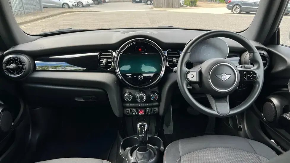 Used Mini Cooper Classic 136 HP (100 kW) 2022 Moonwalk grey Hatchback