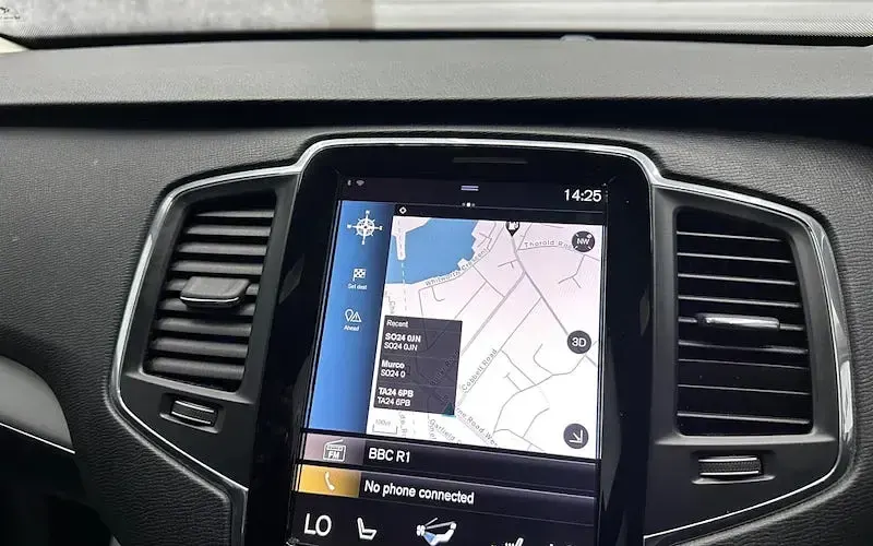 Used Volvo XC90 Momentum 235 HP (172 kW) 2019 Black SUV