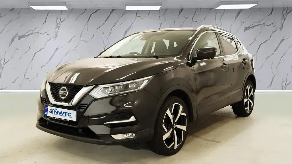 Used Nissan Qashqai S 115 HP (84 kW) 2019 Black SUV