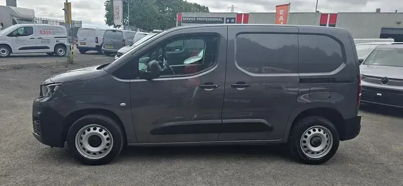 Used Peugeot Partner Premium 131 HP (96 kW) 2023 Grey MPV