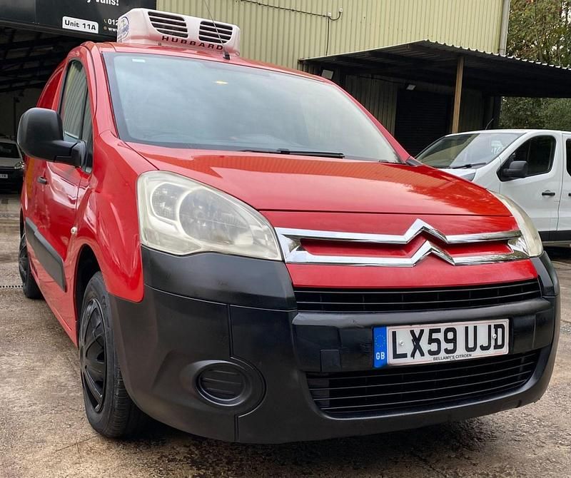 Used Citroën Berlingo 2009 Red MPV