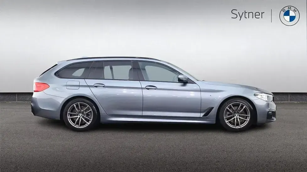 Used BMW 520 M Sport 187 HP (137 kW) 2018 Blue Estate