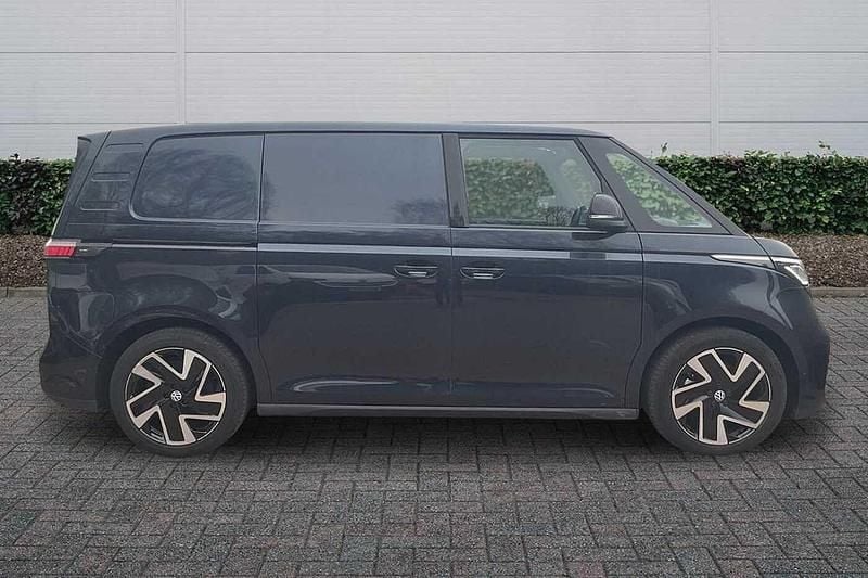 Used VW ID. Buzz 250 kW (340 HP) 2025 Blue MPV