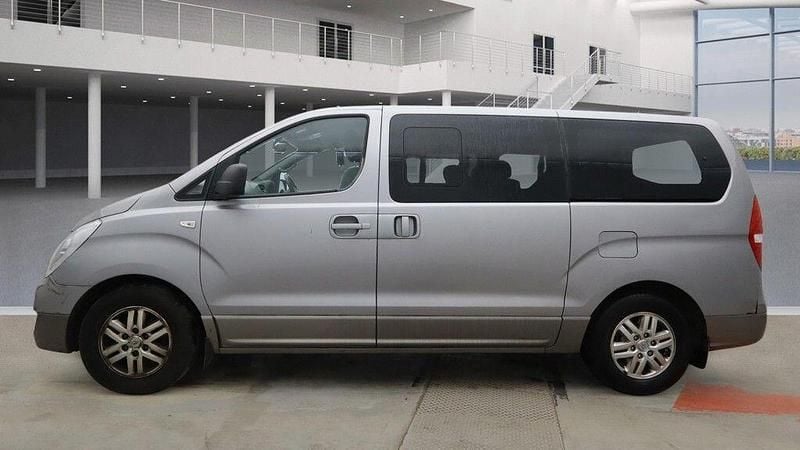 Used Hyundai I800 SE 2016 Silver MPV