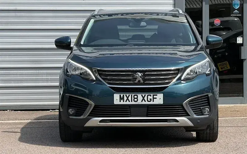 Gebraucht Peugeot 5008 Allure 131 PS (96 kW) 2020 SUV