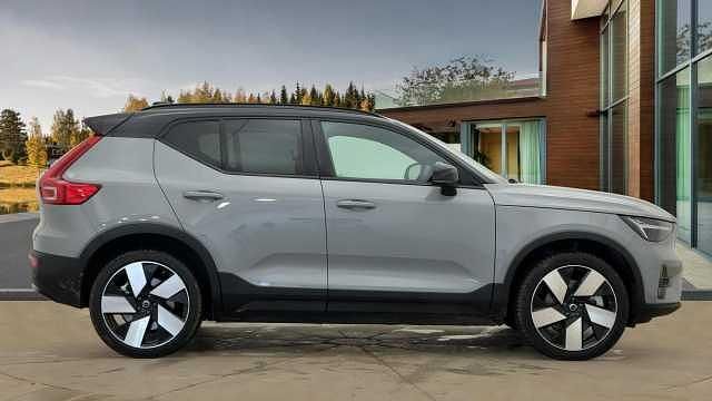 Used Volvo EX40 Plus 185 kW (252 HP) 2025 Grey SUV