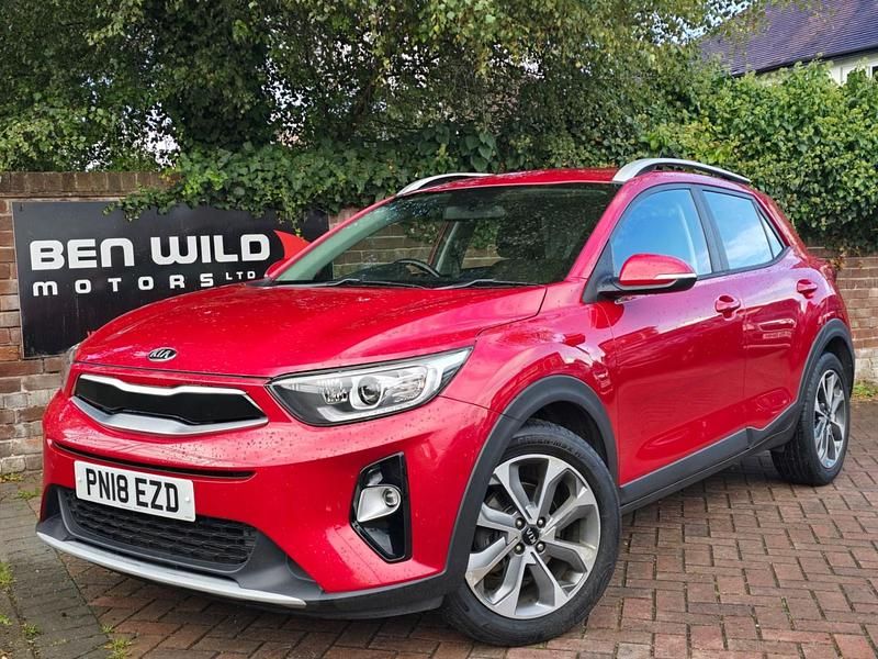 Red Used 2018 Kia Stonic SUV | £8,290 (Good price) - Image 1/4