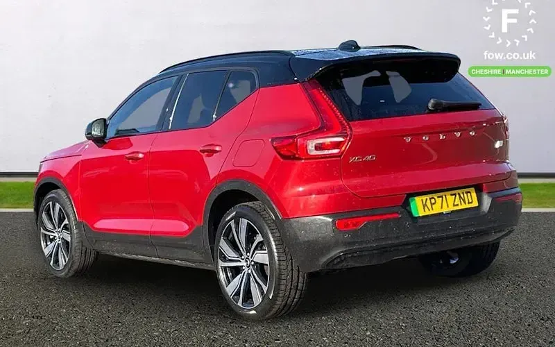Used Volvo XC40 Pro 300 kW (408 HP) 2021 Red SUV