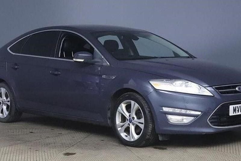 Used Ford Mondeo Business Edition 163 HP (119 kW) 2014 Grey Hatchback